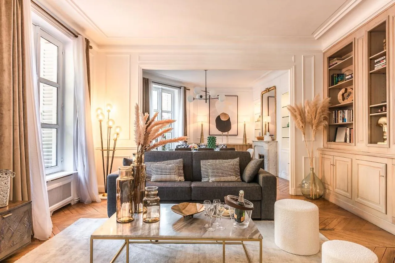 Outstanding Apartment - 8 Guests Between Tour Eiffel And Invalides París 0*,
