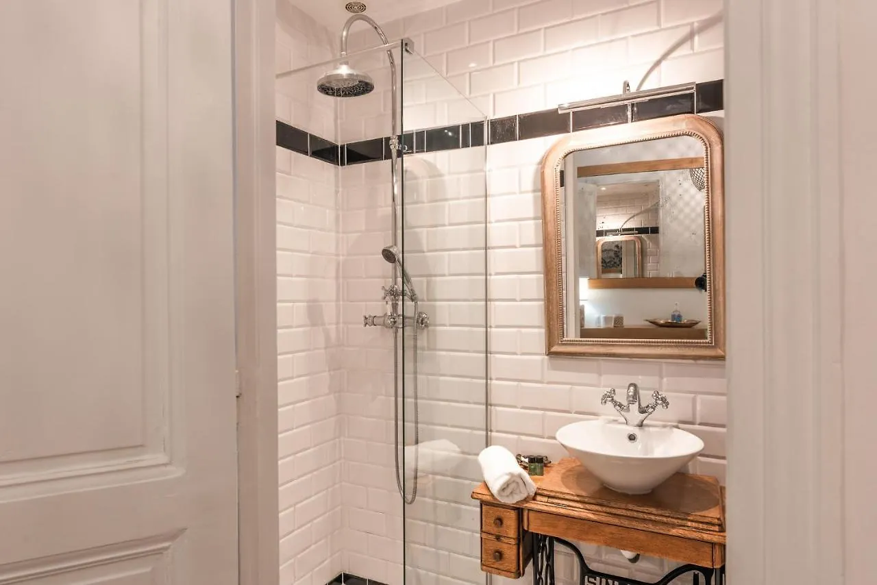 Outstanding Apartment - 8 Guests Between Tour Eiffel And Invalides Parijs