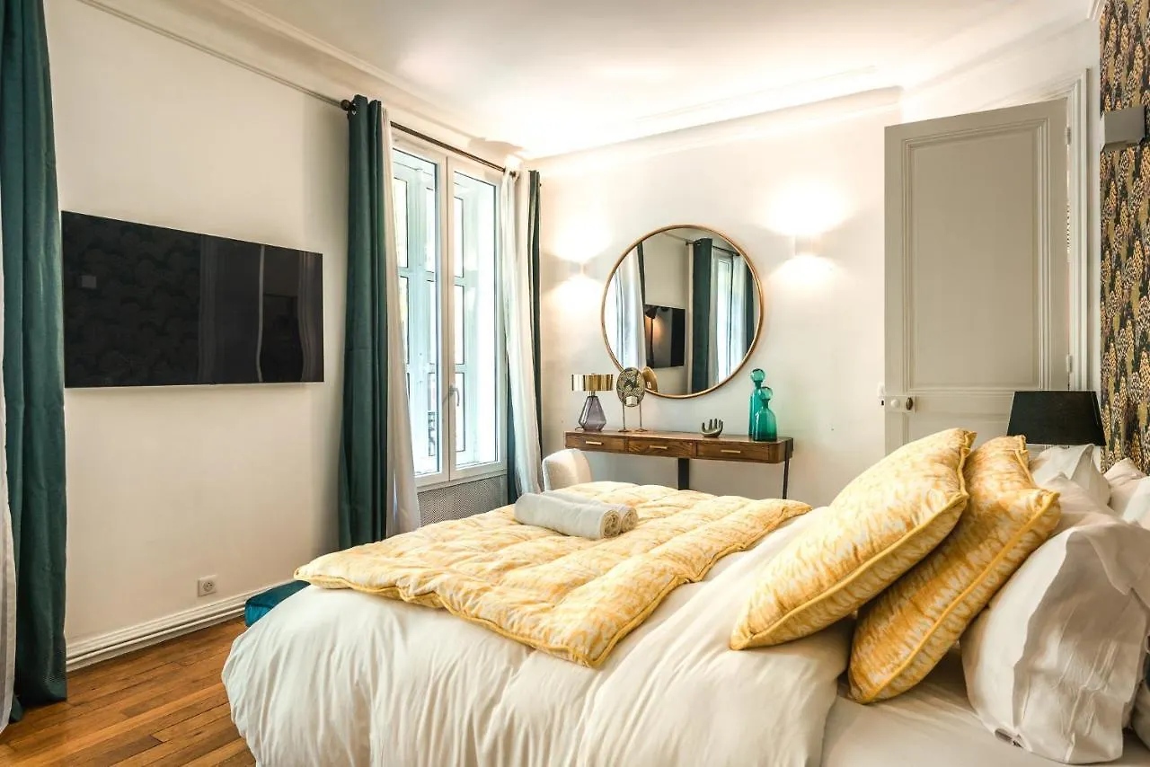 Outstanding Apartment - 8 Guests Between Tour Eiffel And Invalides Parijs
