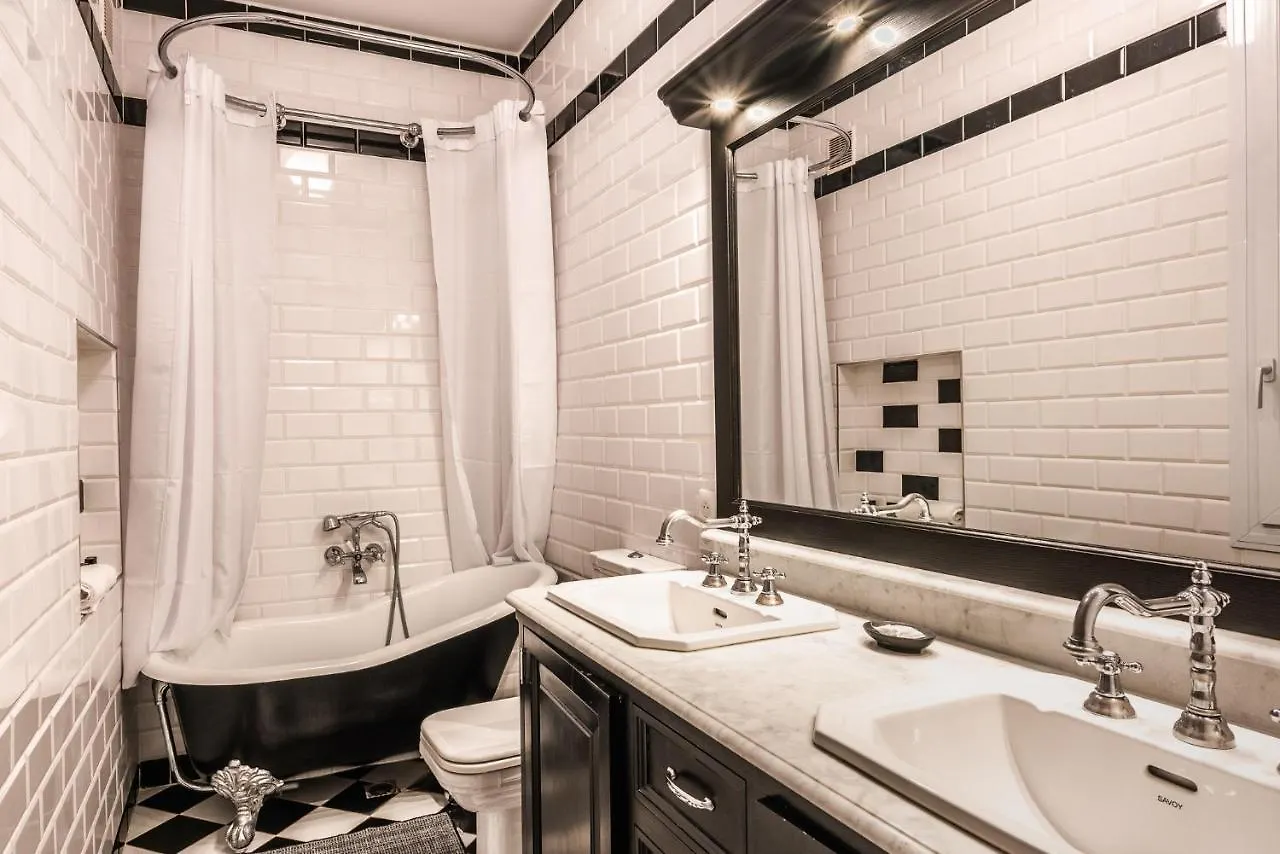 Outstanding Apartment - 8 Guests Between Tour Eiffel And Invalides Parijs Frankrijk
