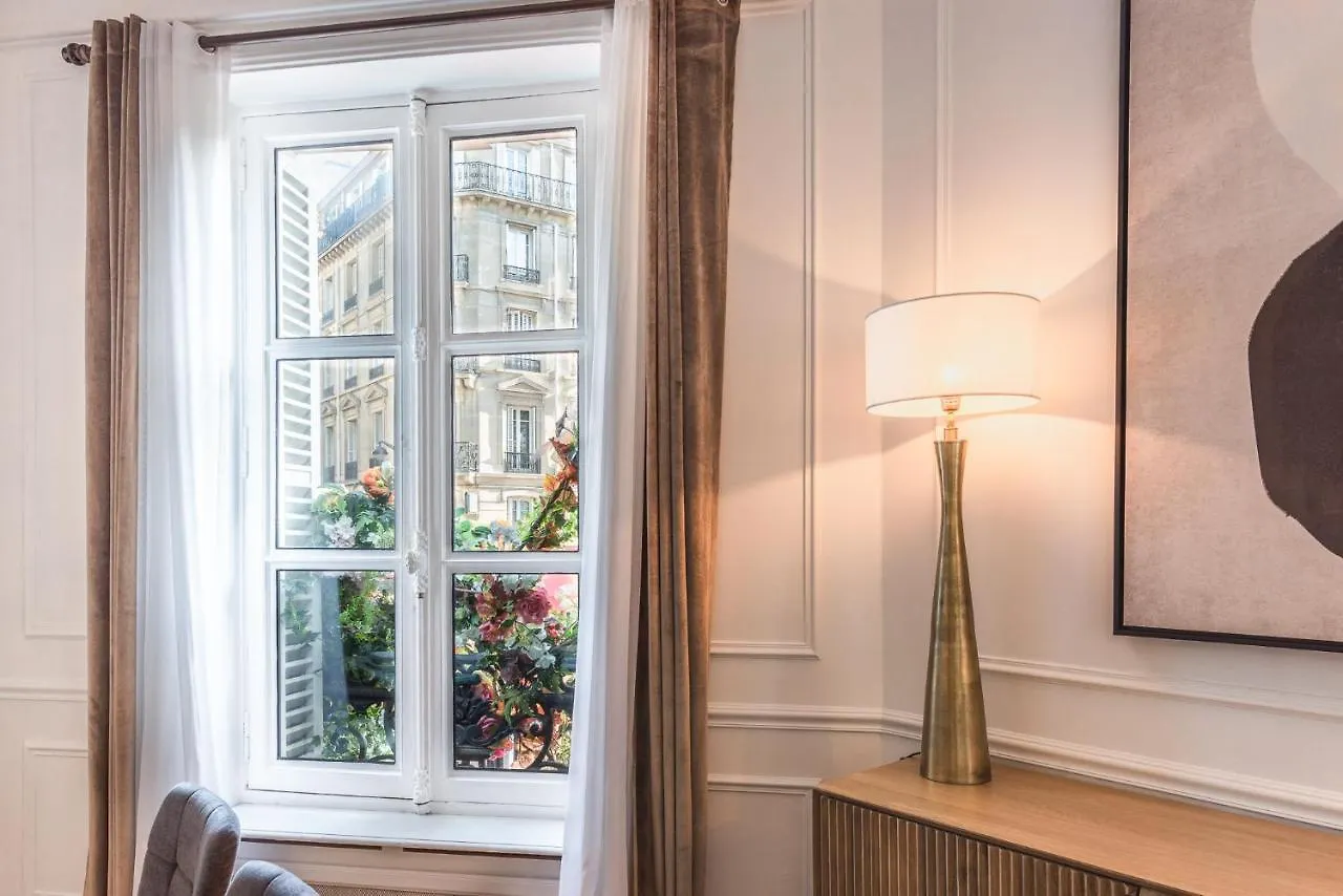 Outstanding Apartment - 8 Guests Between Tour Eiffel And Invalides Parijs 0*,
